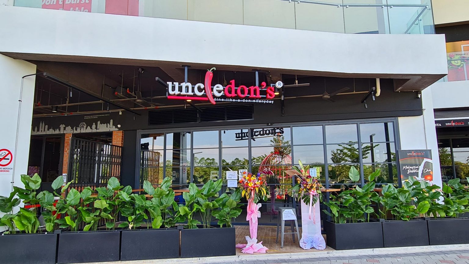 Uncle Don’s Quayside Mall